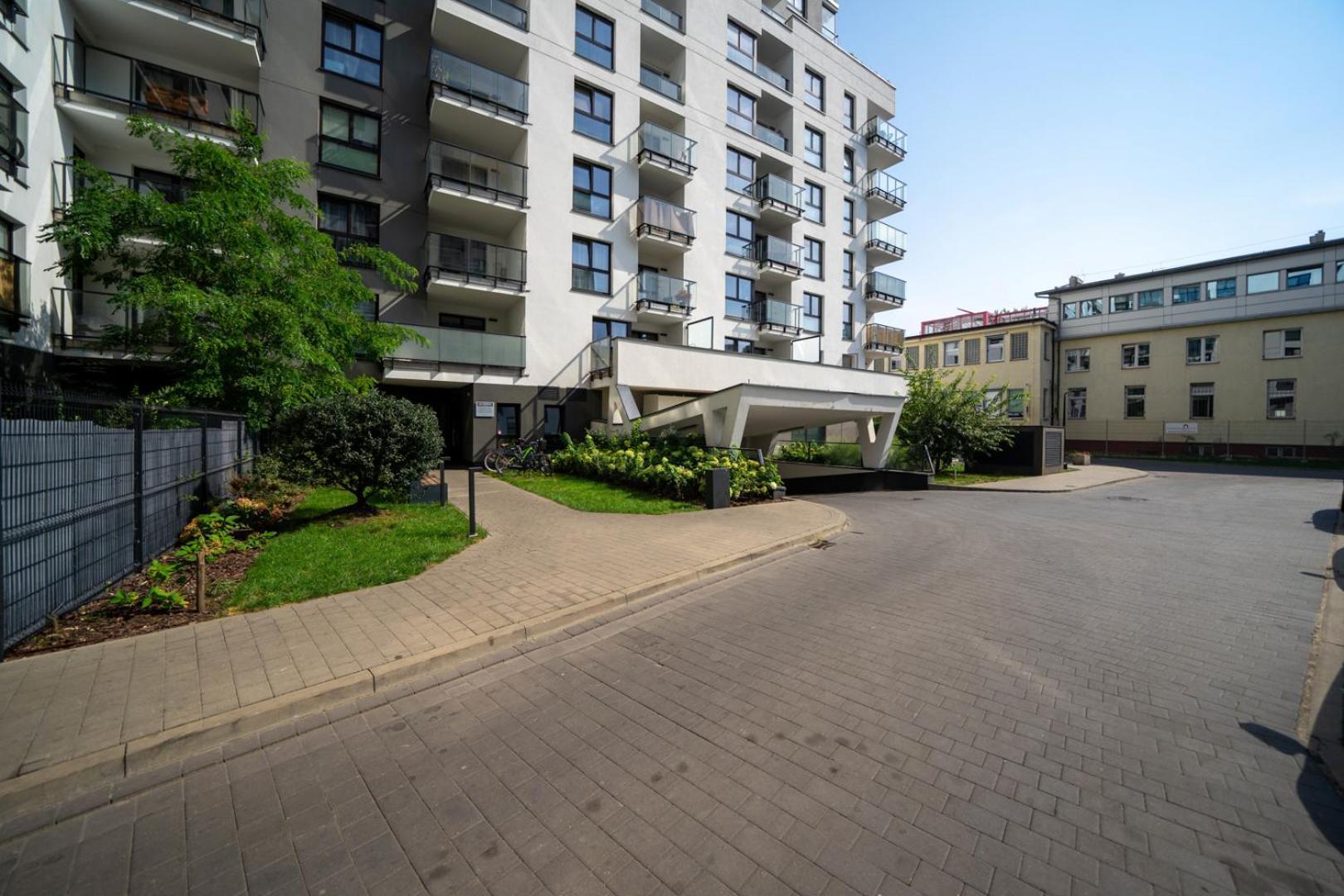 ורשה Skierniewicka Apt - Parking, Workspace, Balcony - By Rentujemy מראה חיצוני תמונה